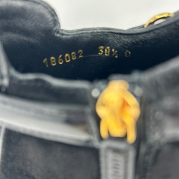 Gucci Black Patent Leather Ankle Booties | 38.5 - Picture 9 of 13